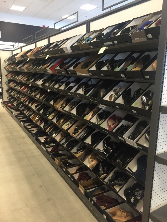 Footwear Displays - 08