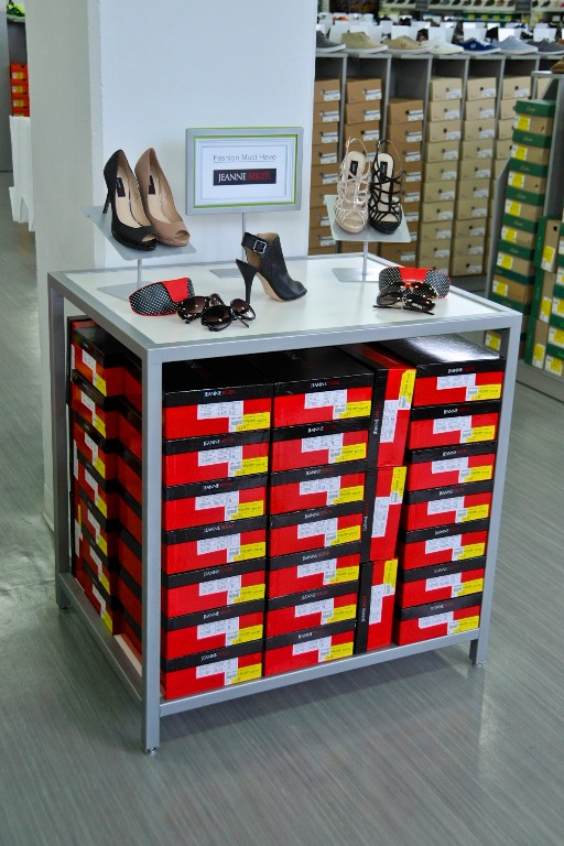 Footwear Displays - 17